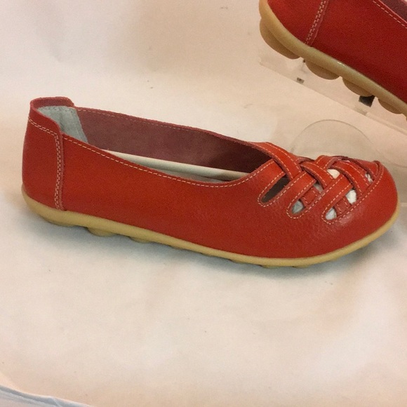 Women Red Leather Flat Shoes - Picture 3 of 5